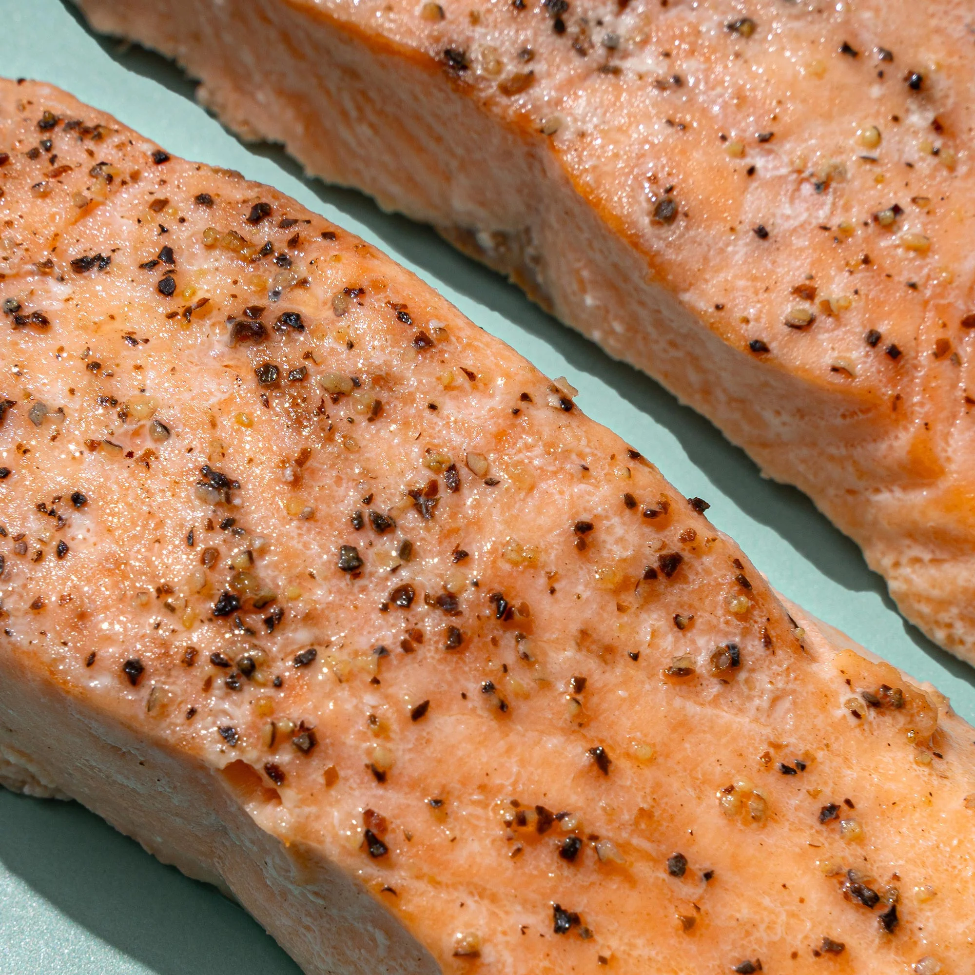 Small Roasted Salmon - Image 2